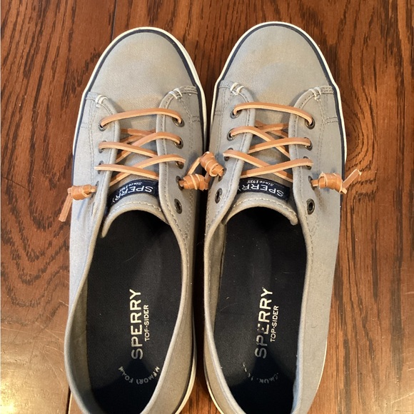 Sperry Shoes - Picture 3 of 7